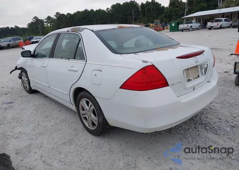 2007 Honda Accord 2.4 Se z USA, uszkodzony, nr VIN 1HGCM56337A098592